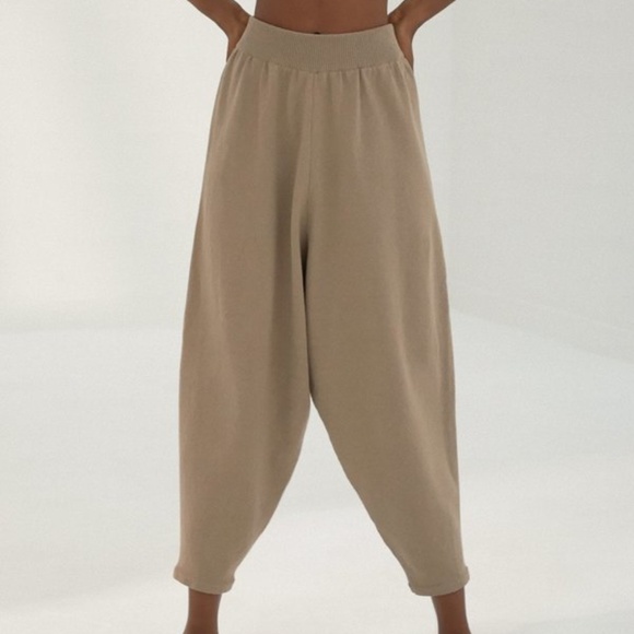 CORDERA Knit Pants in Taupe NWT Oversized Monica Soft Cotton Blend F/W 2020 OS - Picture 2 of 15